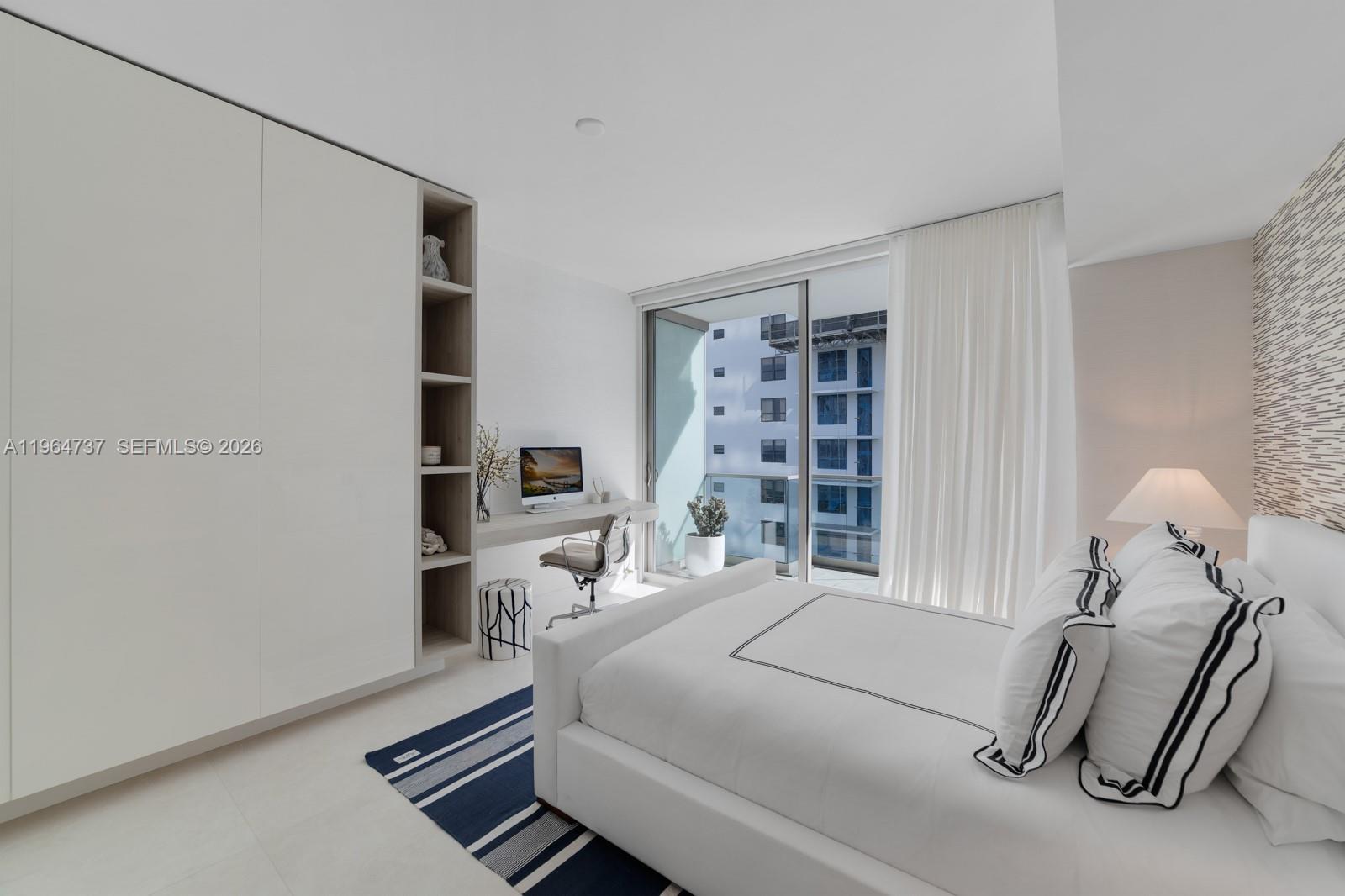 10201 Collins Ave # 611