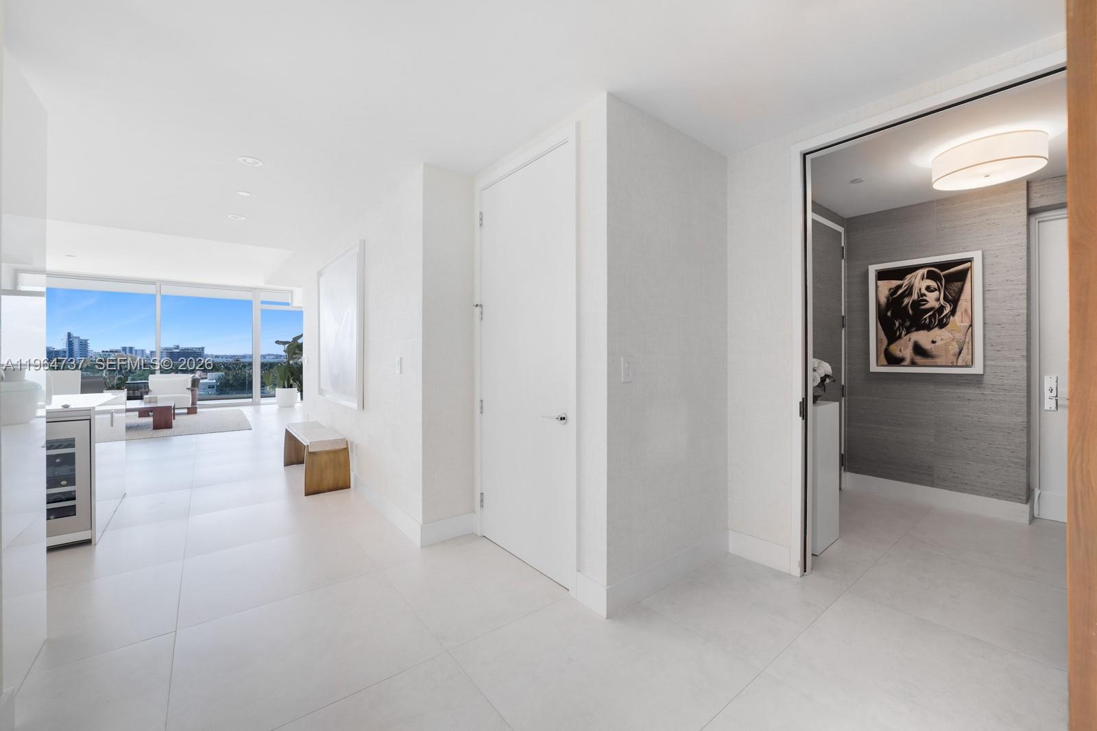 10201 Collins Ave # 611