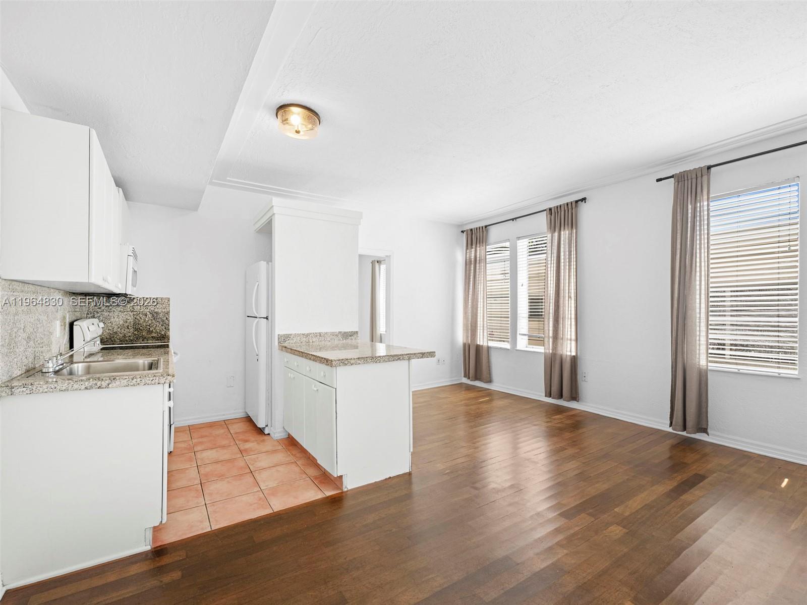 1027 Pennsylvania Ave # 206