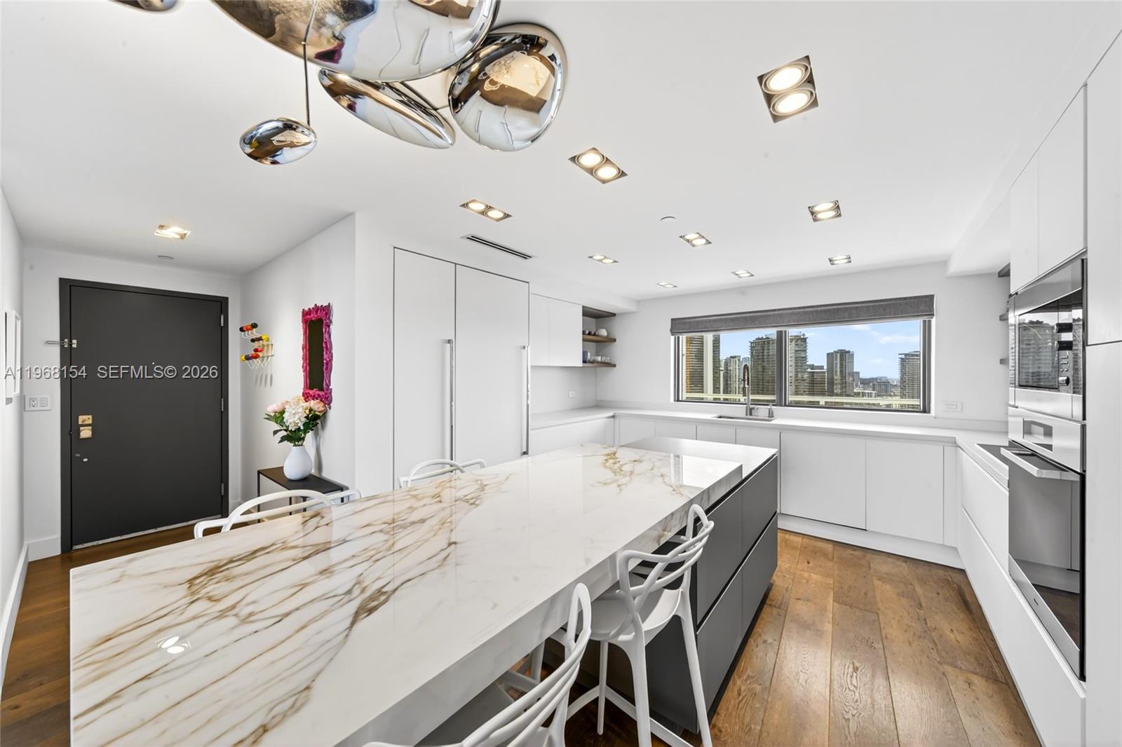 601 NE 36th St # 3407