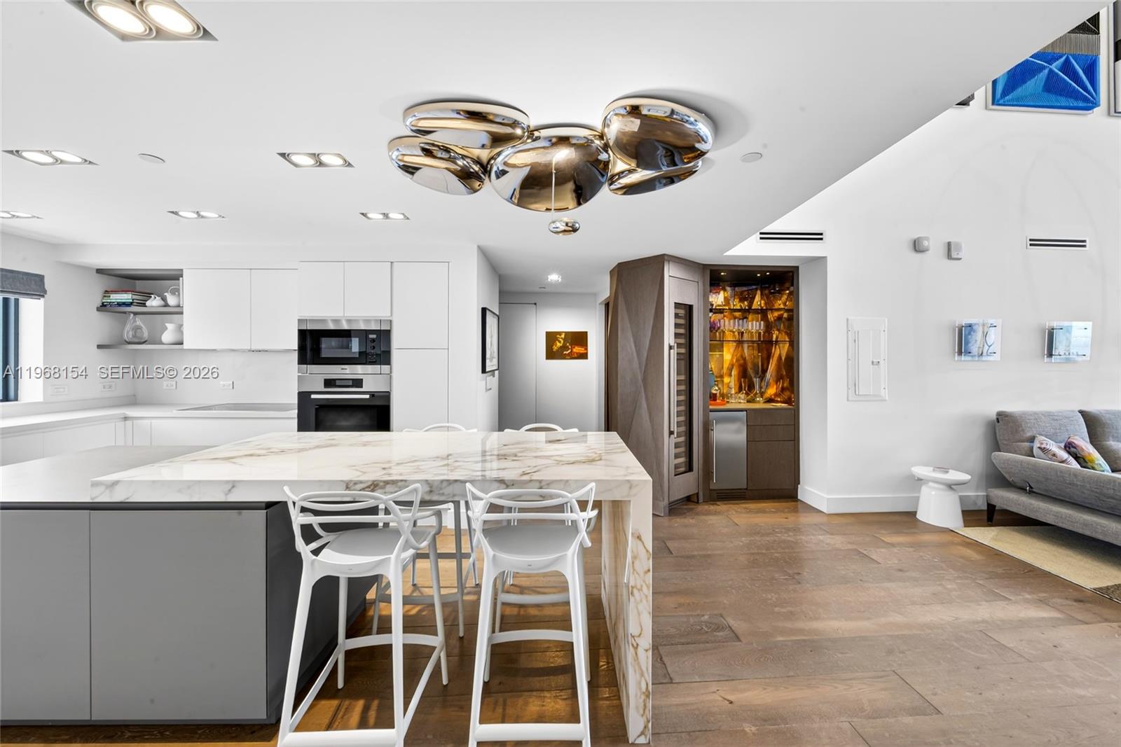 601 NE 36th St # 3407