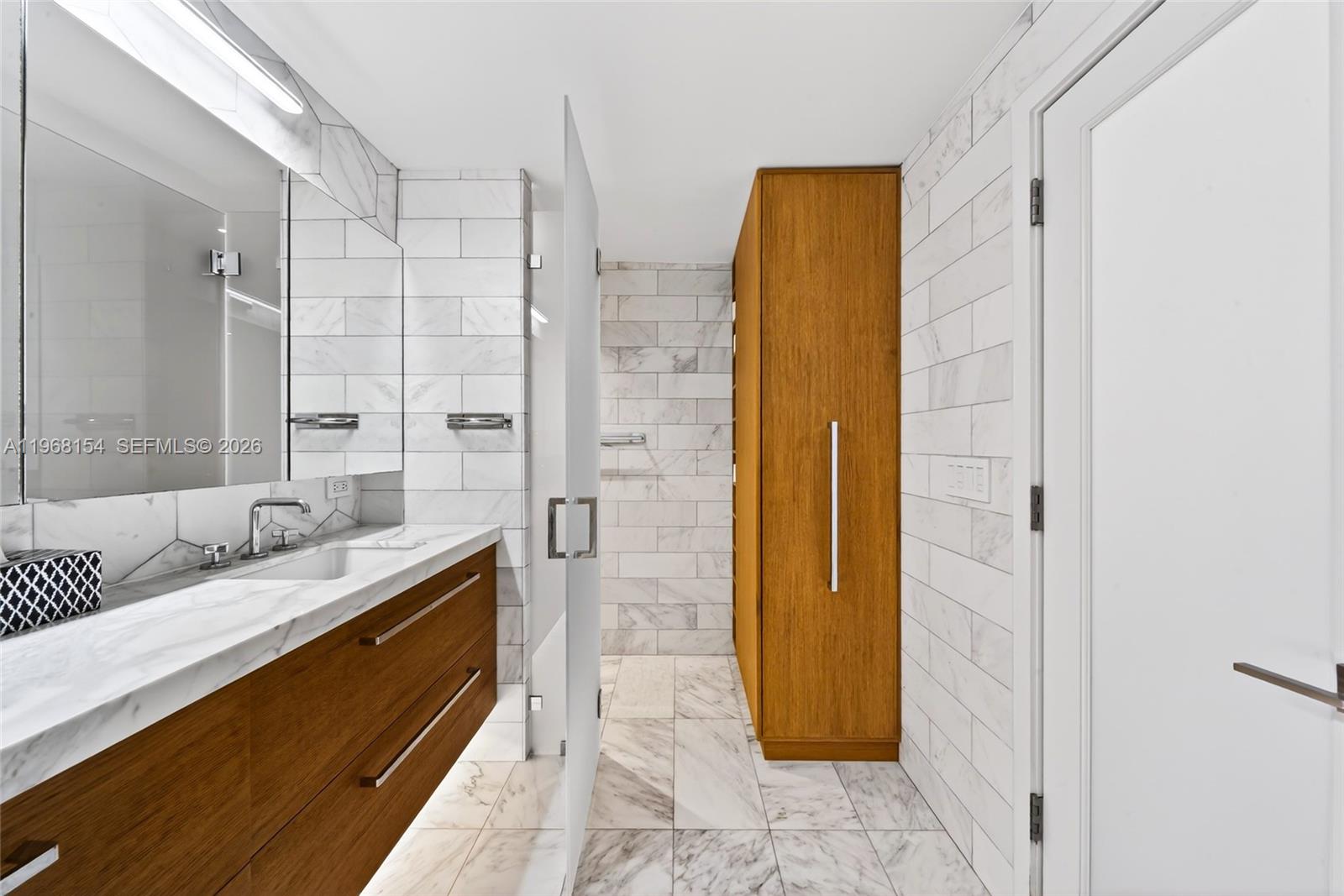 601 NE 36th St # 3407