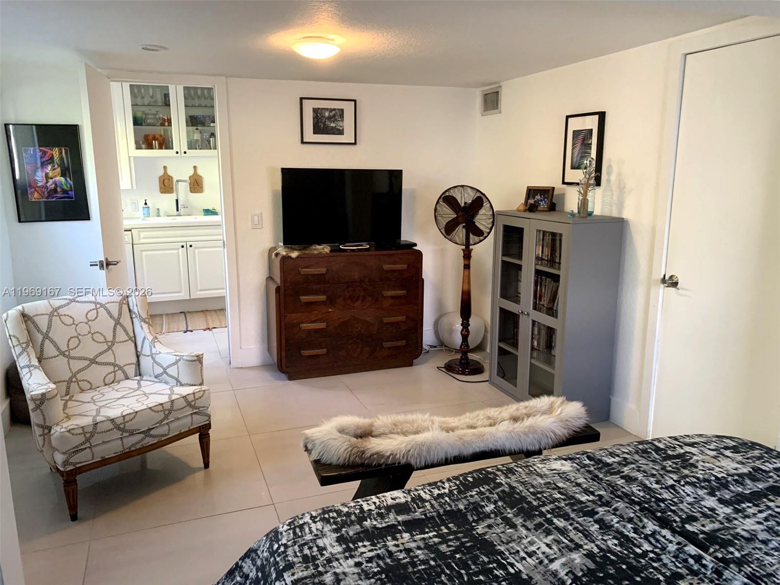61 NW 53rd St