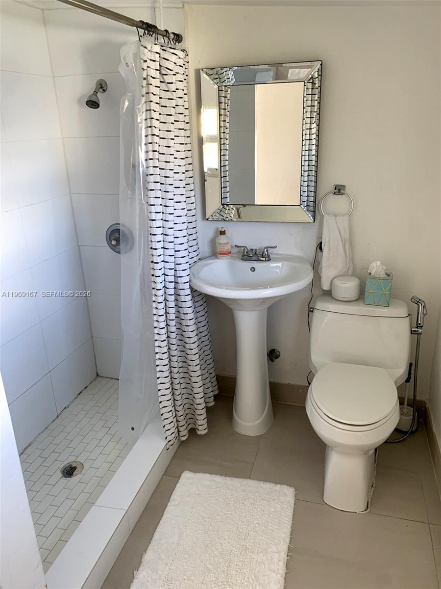 61 NW 53rd St