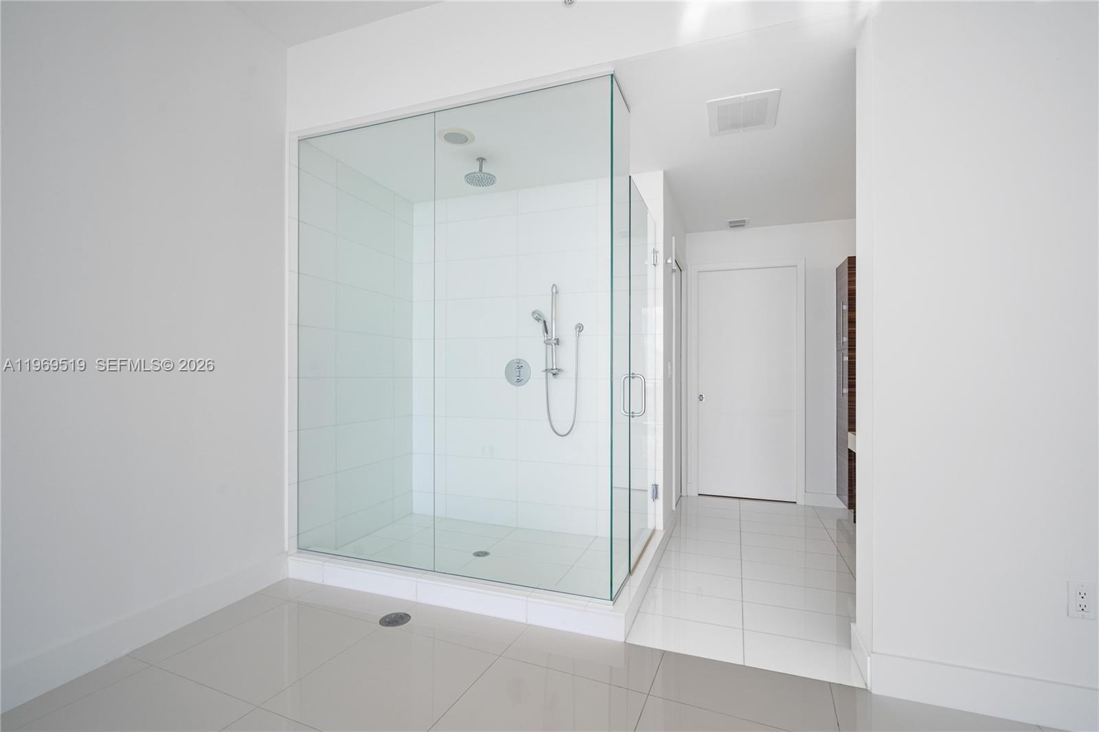 2020 N Bayshore Dr # 3506