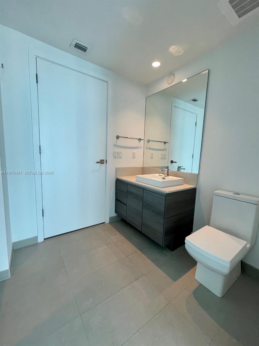 1080 Brickell Ave # 3009