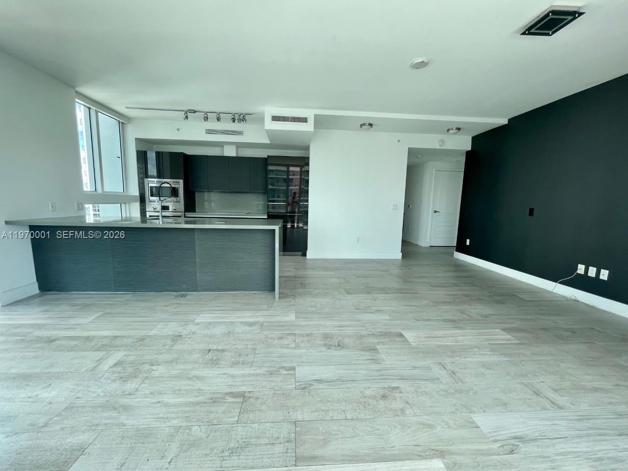 1080 Brickell Ave # 3009