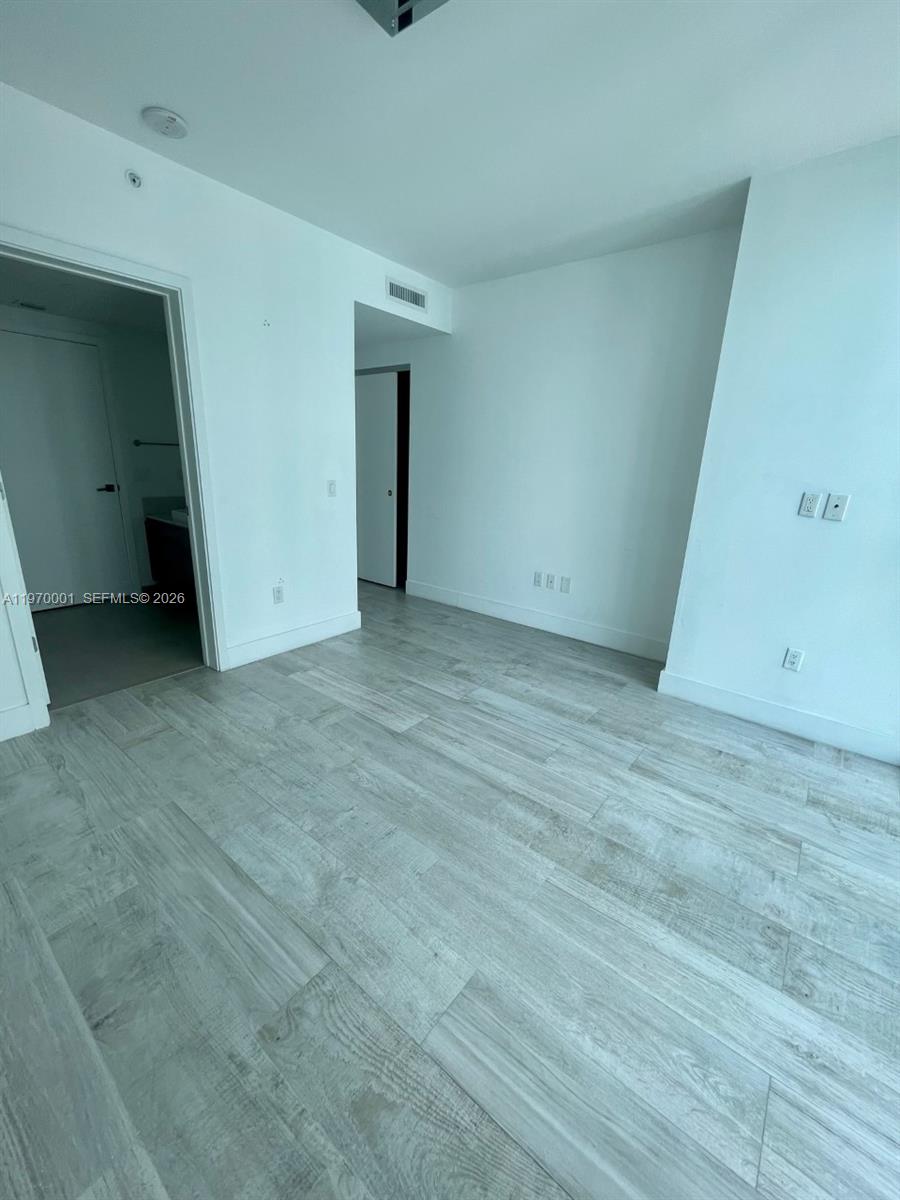 1080 Brickell Ave # 3009