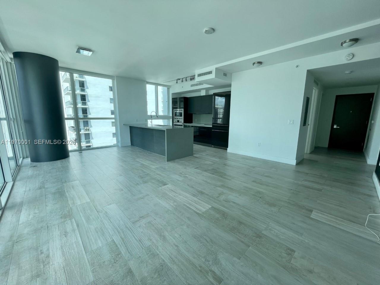 1080 Brickell Ave # 3009