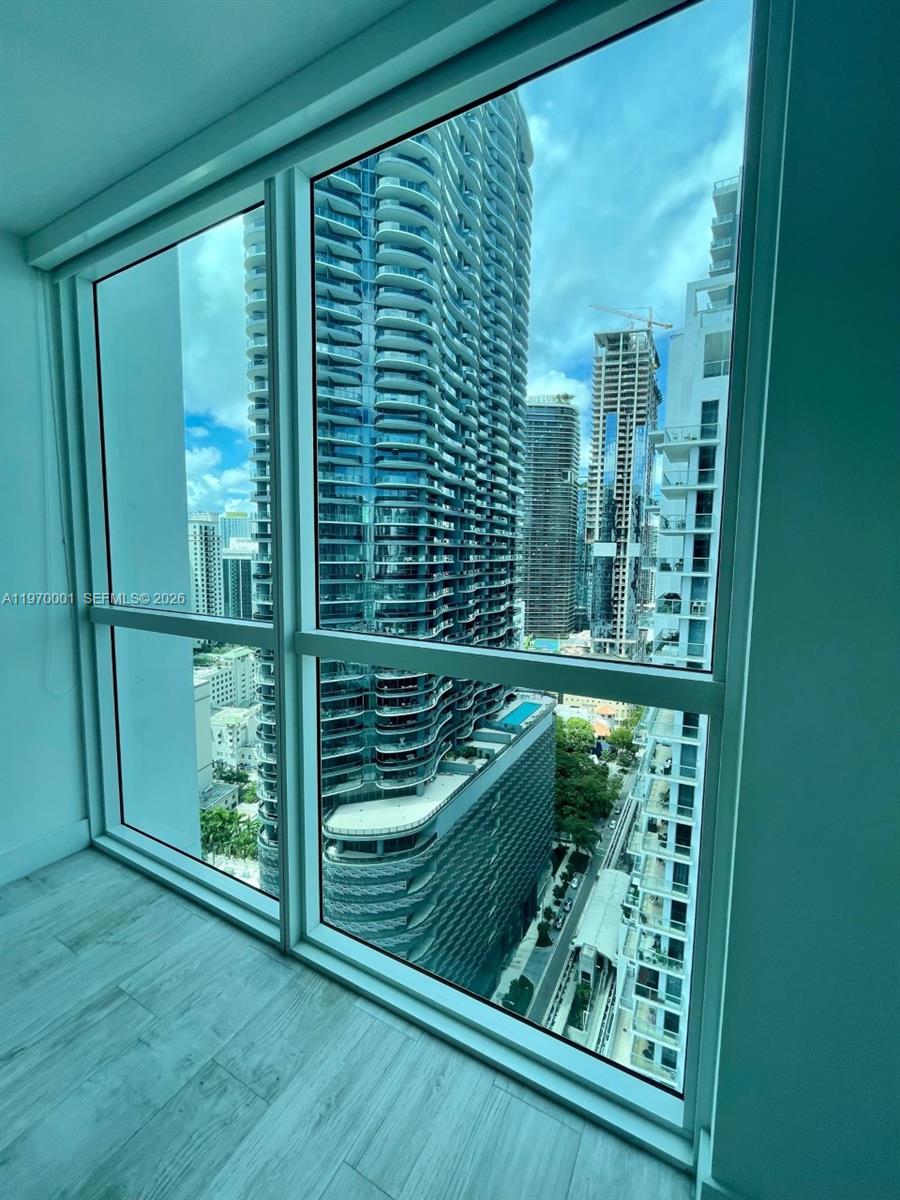 1080 Brickell Ave # 3009