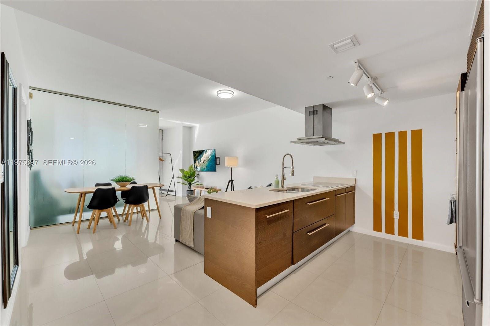 485 Brickell Ave # 1807