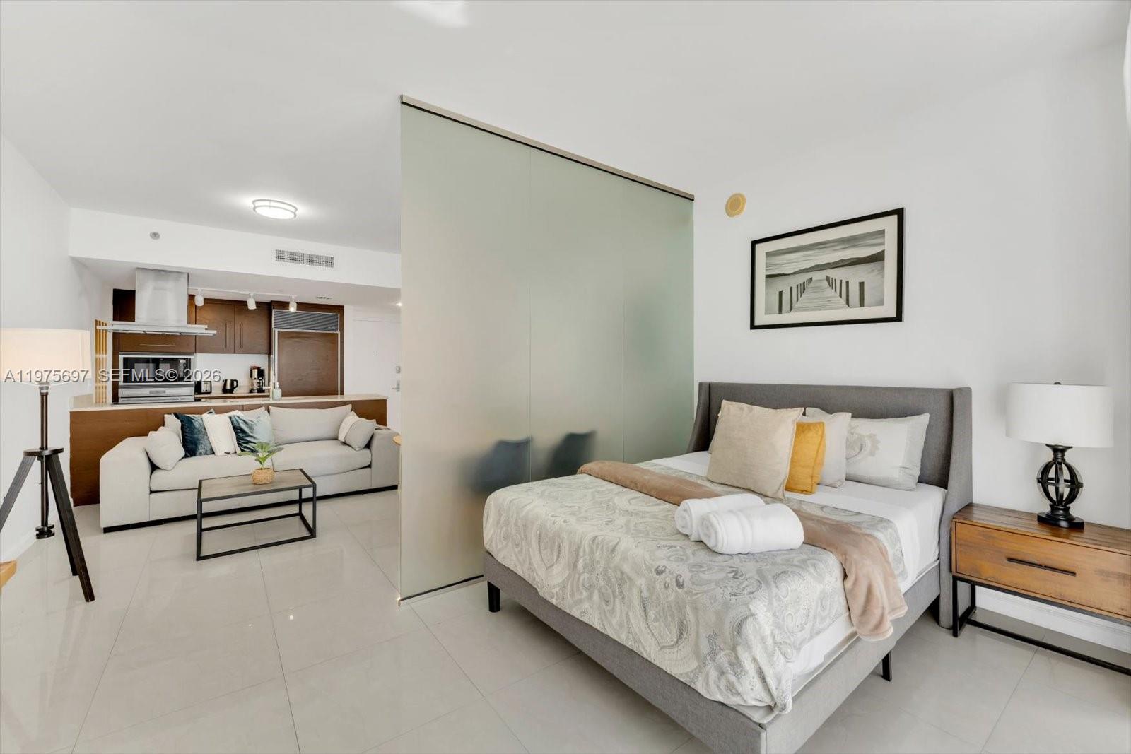 485 Brickell Ave # 1807