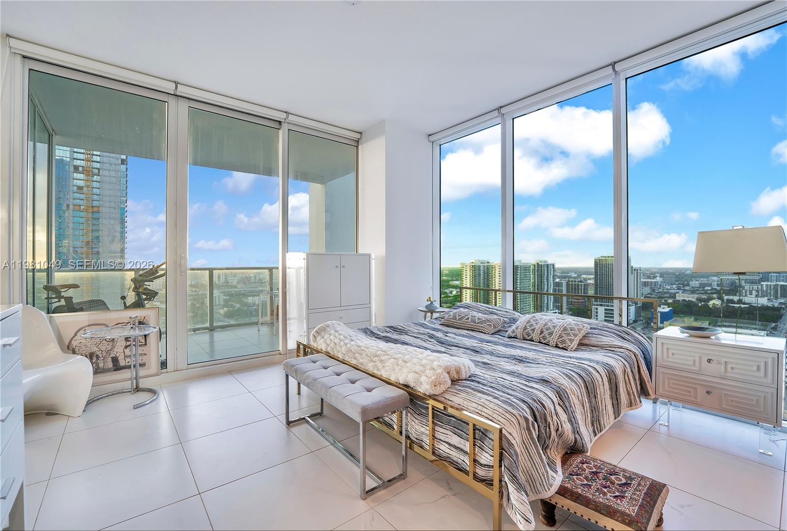 1040 Biscayne Blvd # 3306