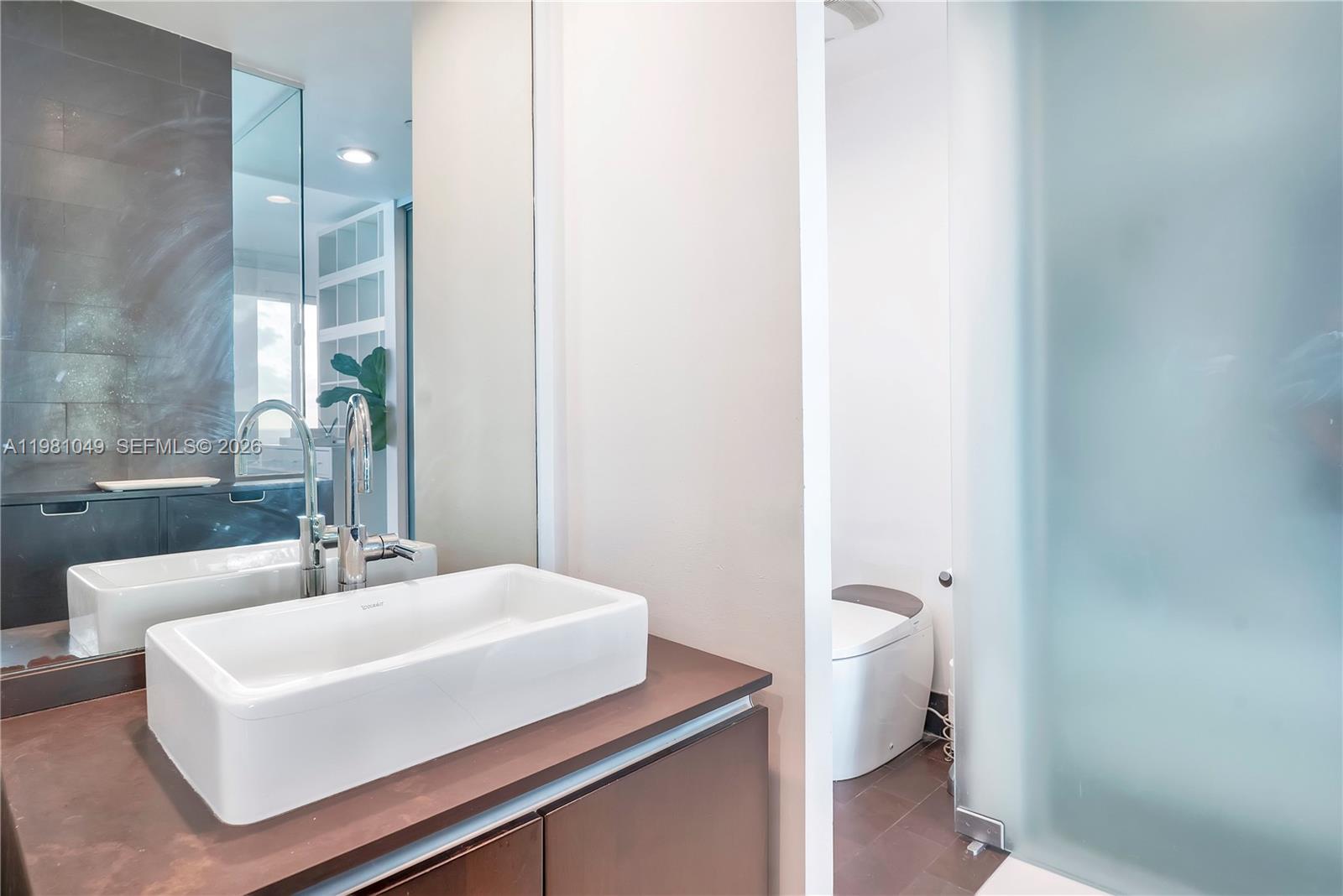 1040 Biscayne Blvd # 3306