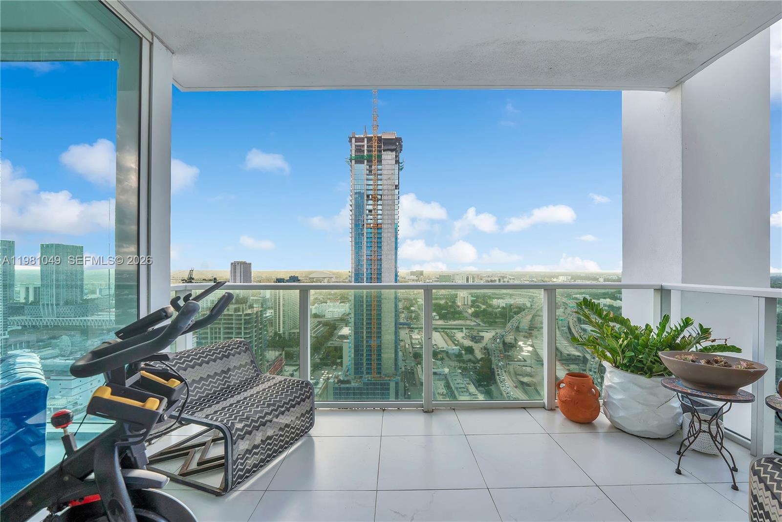 1040 Biscayne Blvd # 3306