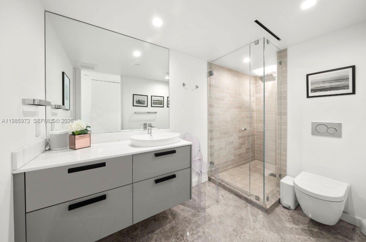 1500 Ocean Dr # 5 Unit: UPH-5