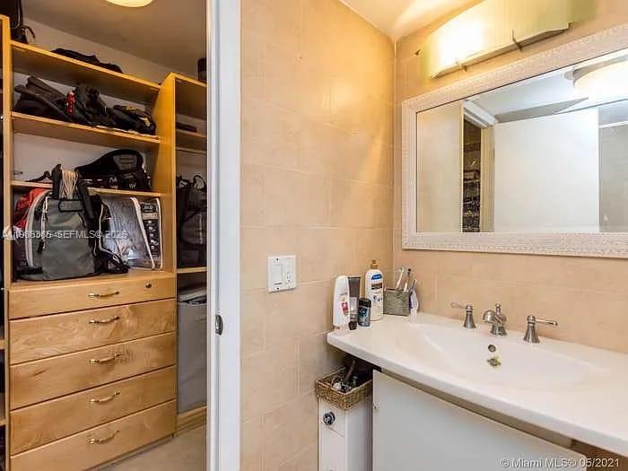 1615 West Ave # 502