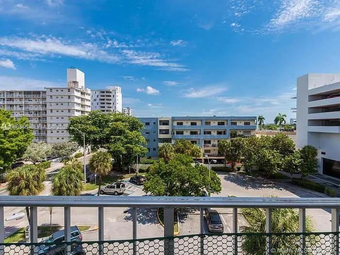 1615 West Ave # 502