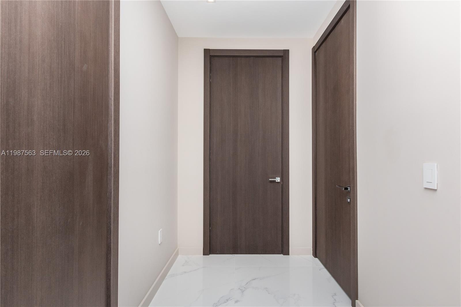 851 NE 1st Ave # 4611 Unit: PH 4611