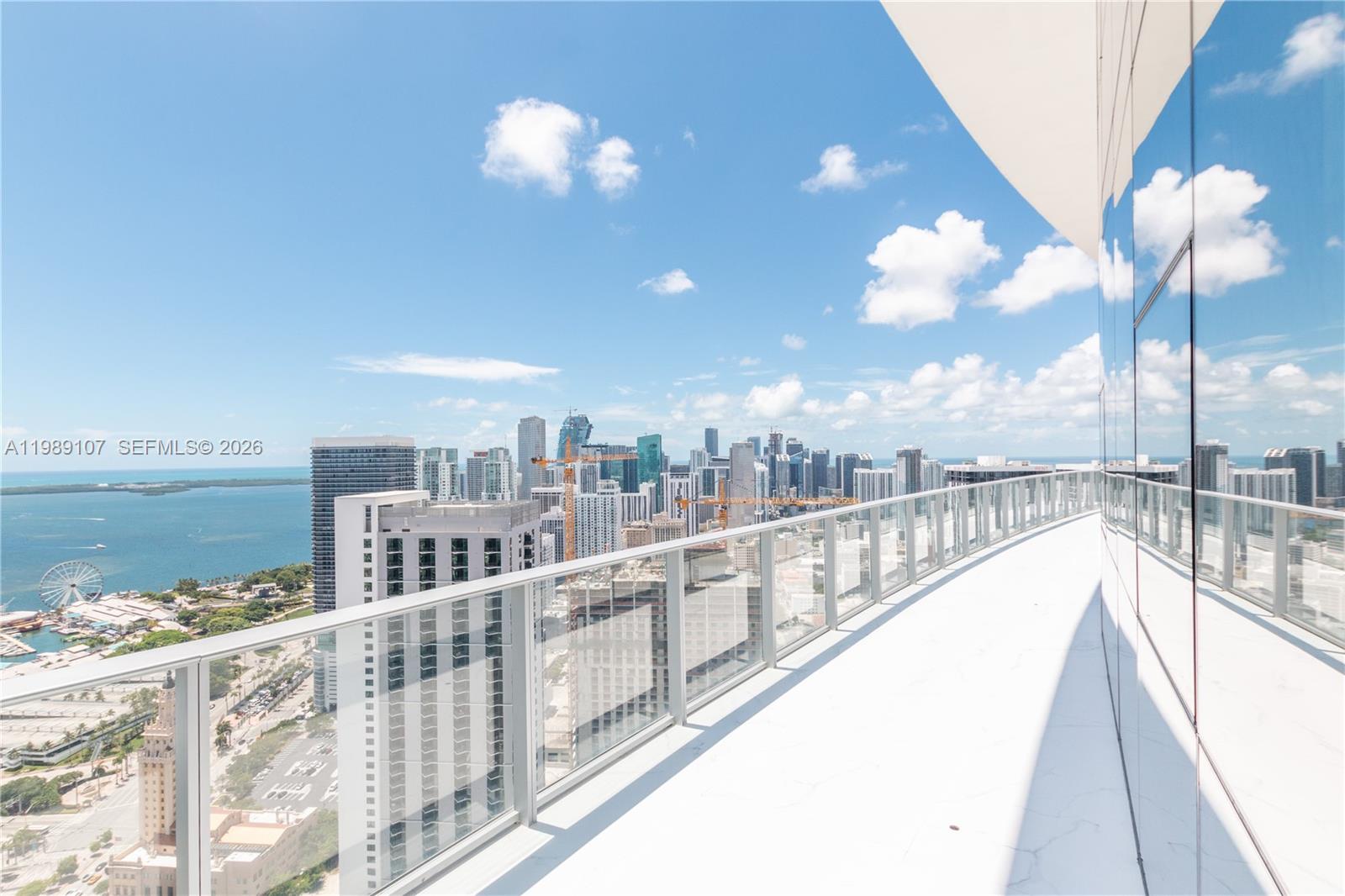 851 NE 1st Ave # 4611 Unit: PH 4611