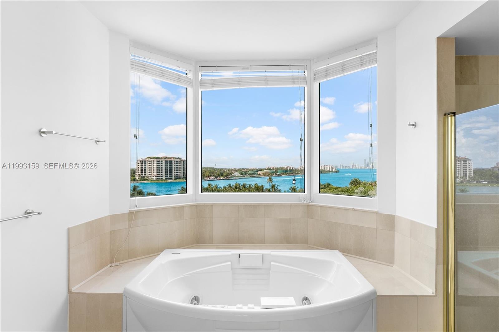 300 S Pointe Drive # 801