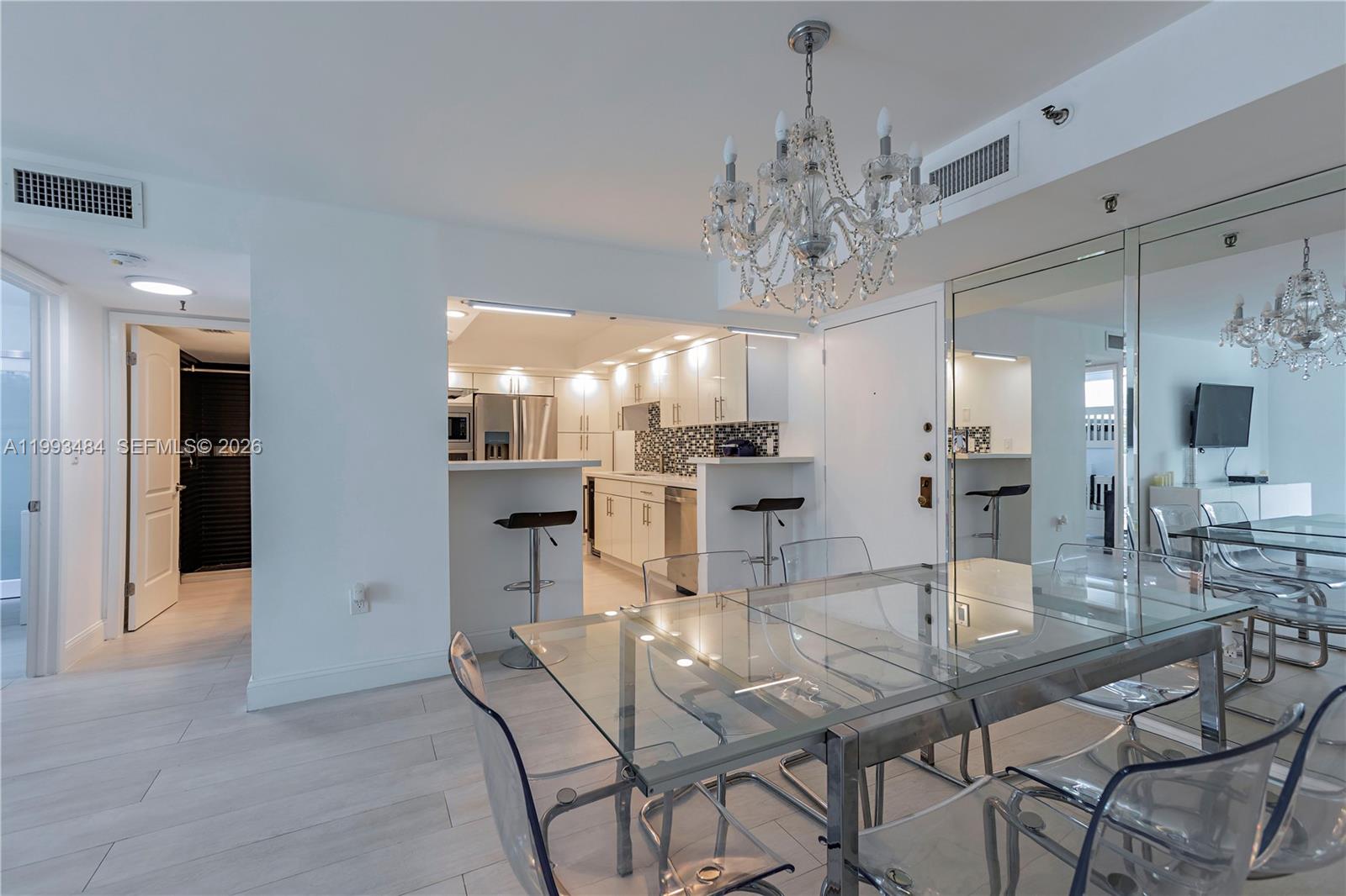 1621 Collins Ave # 206