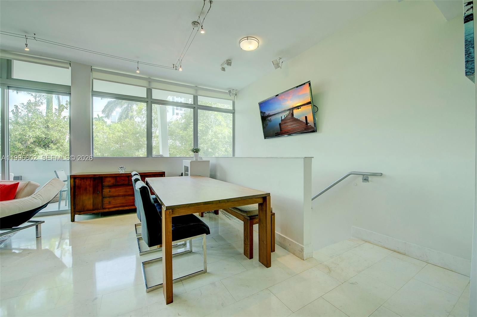 1577 Bay Rd # 201