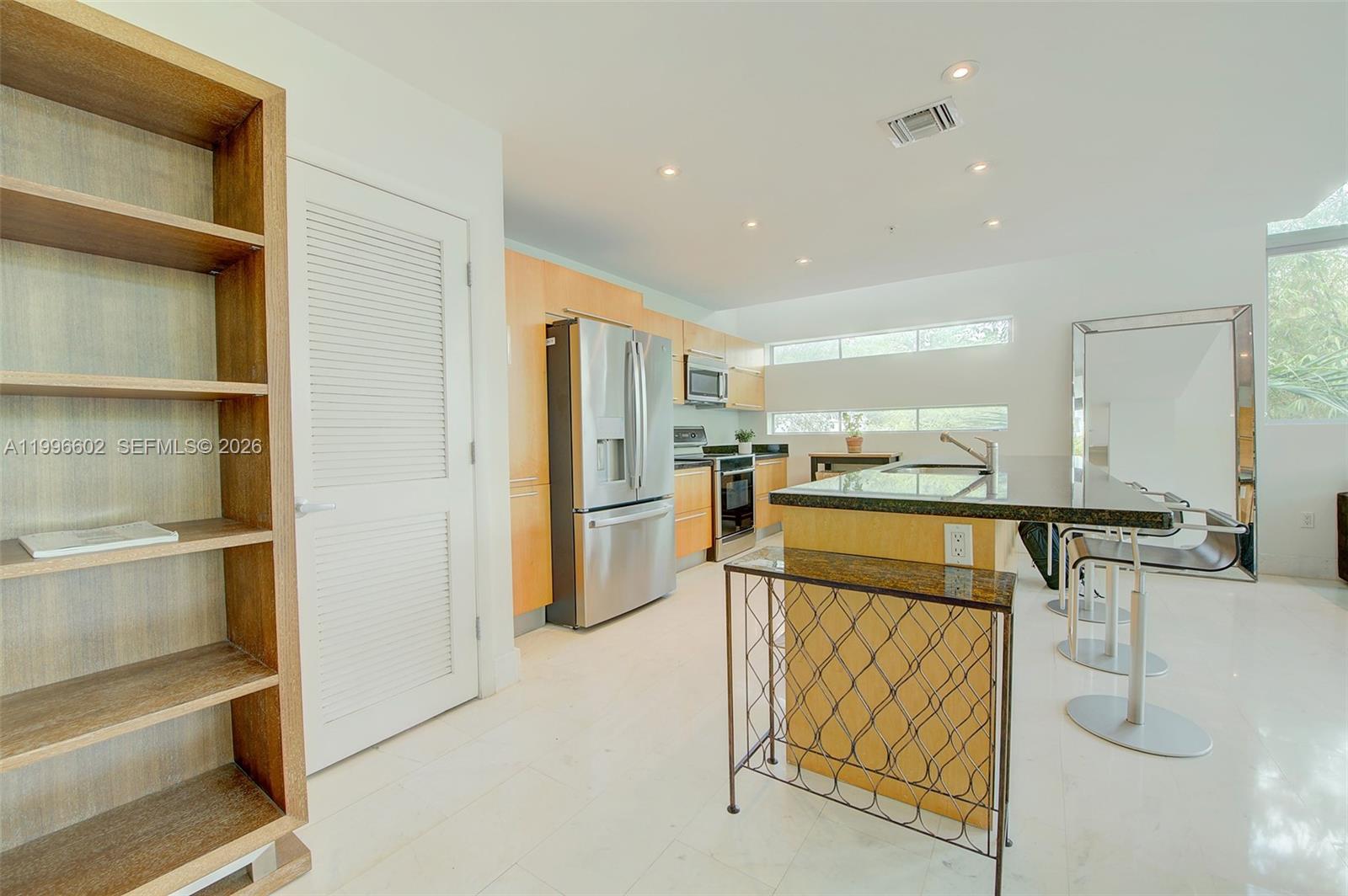 1577 Bay Rd # 201