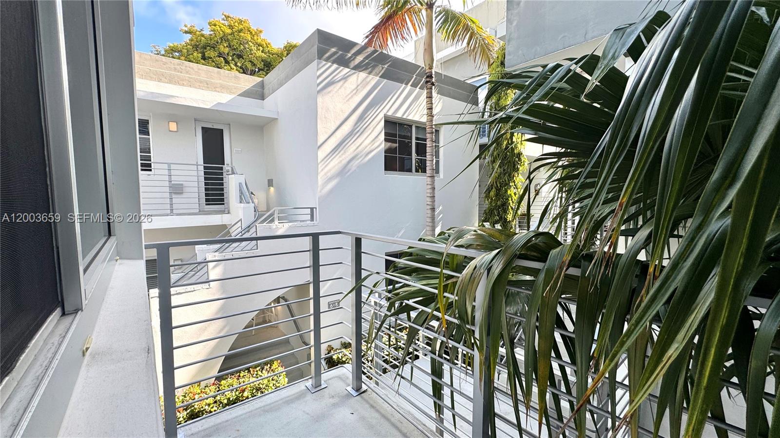 643 Jefferson Ave # 3