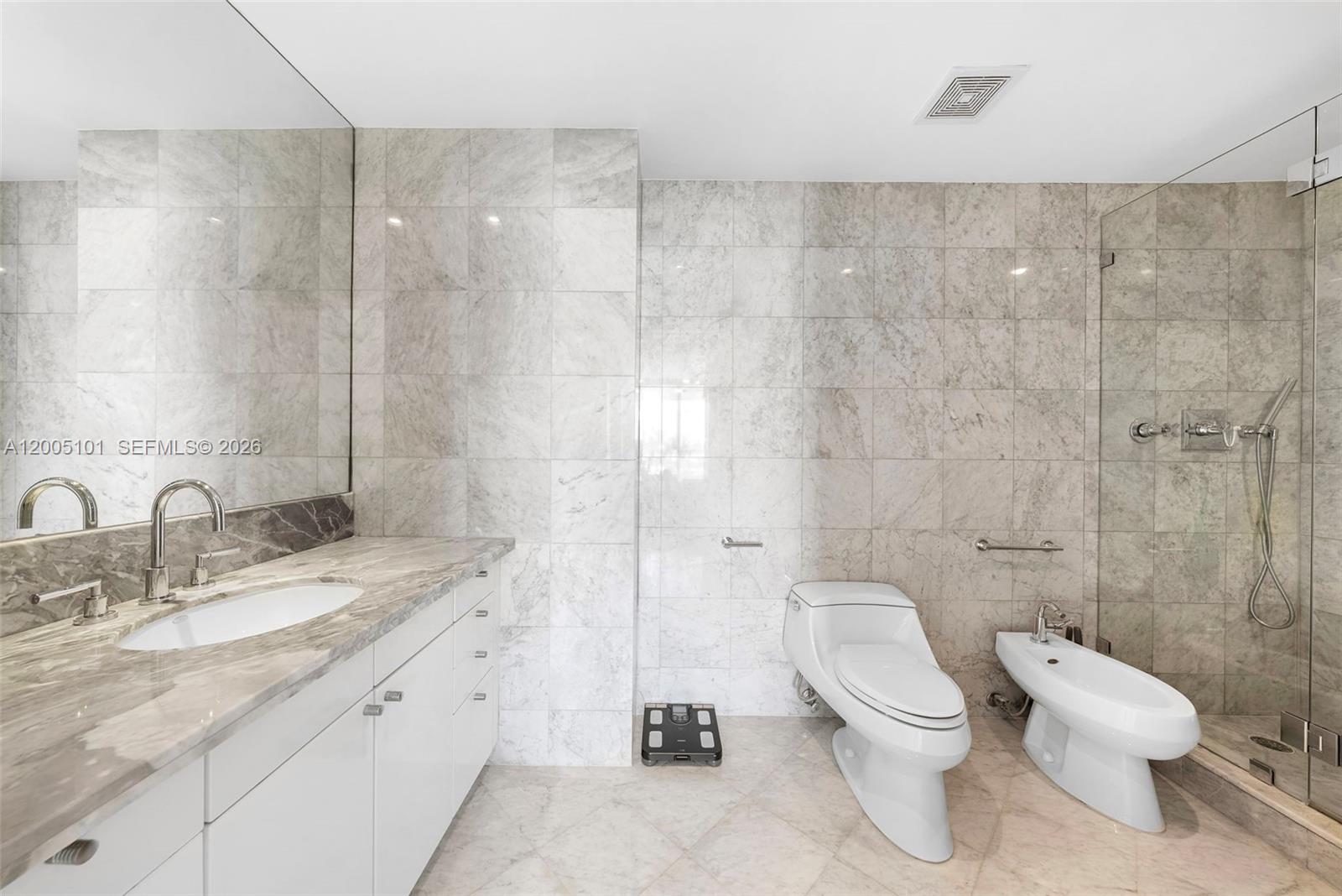 520 West Ave # 2202