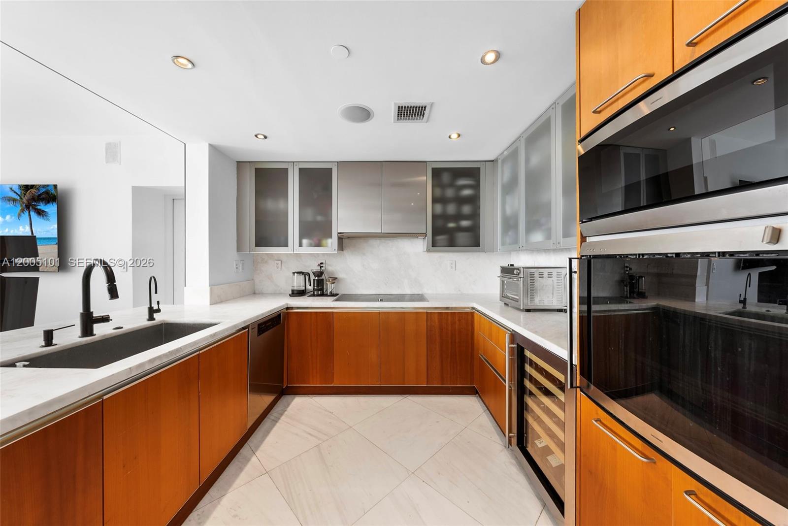 520 West Ave # 2202