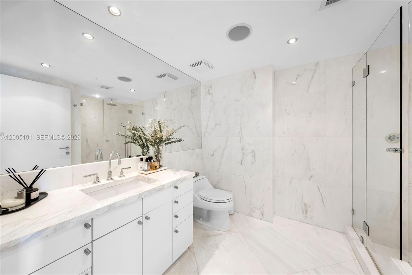520 West Ave # 2202