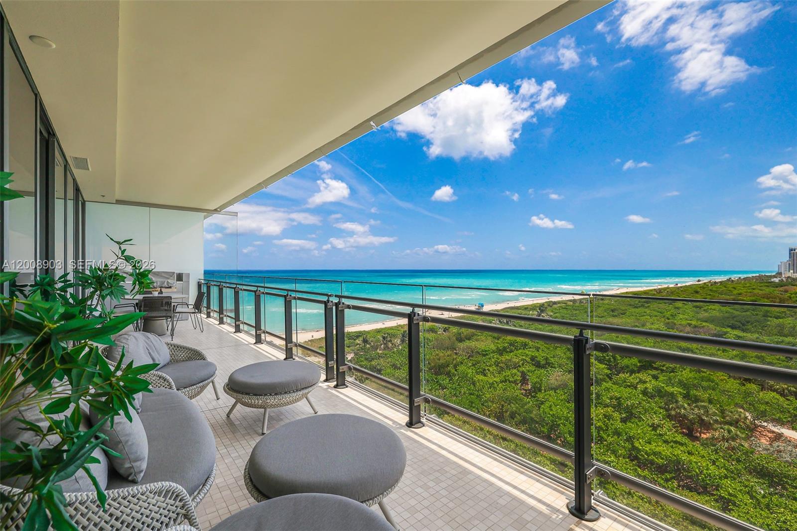 8701 Collins Ave # 904
