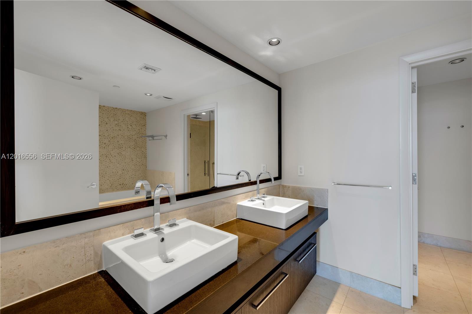 17121 Collins Ave # 3901