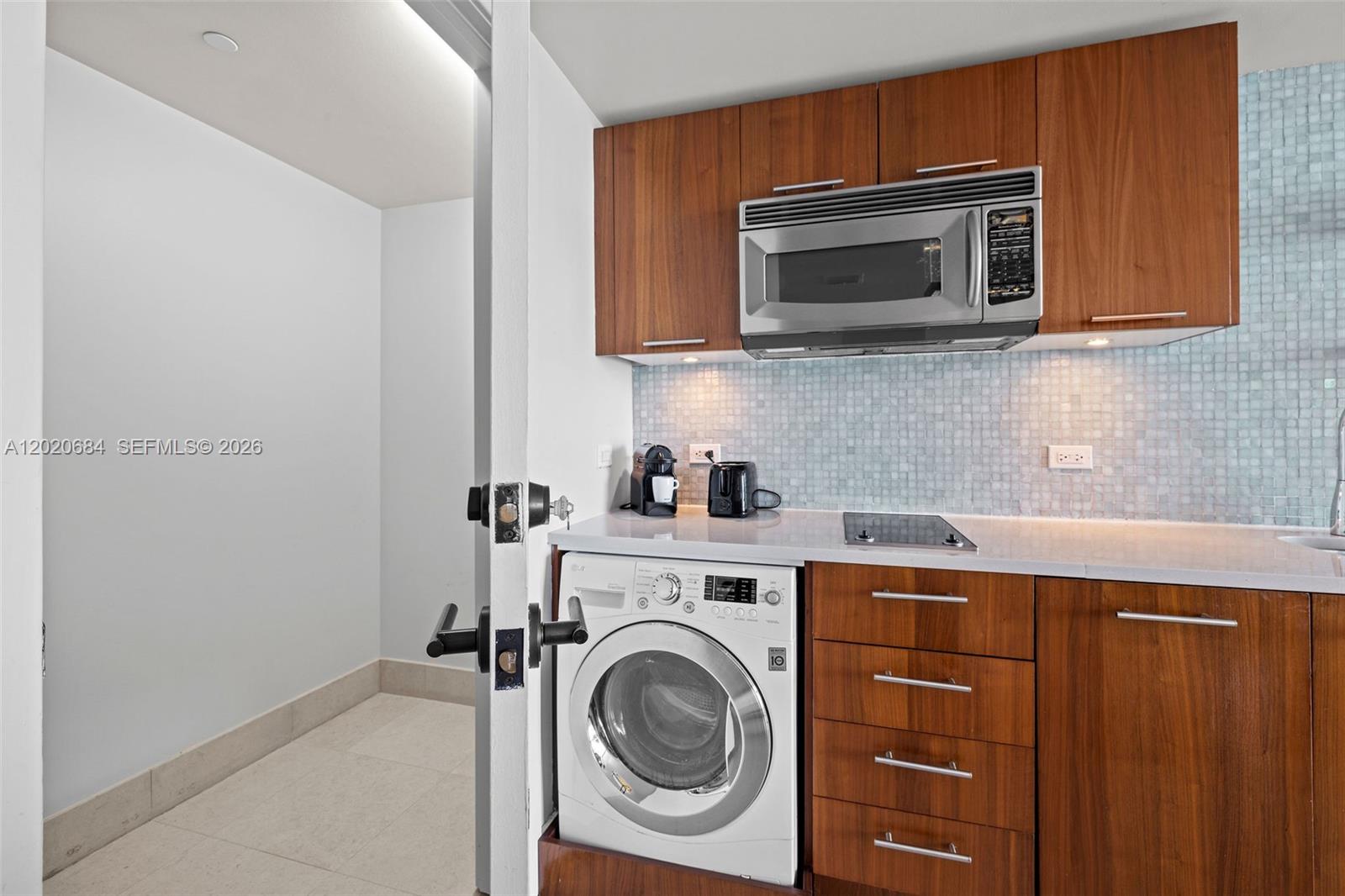 6801 Collins Ave # 417