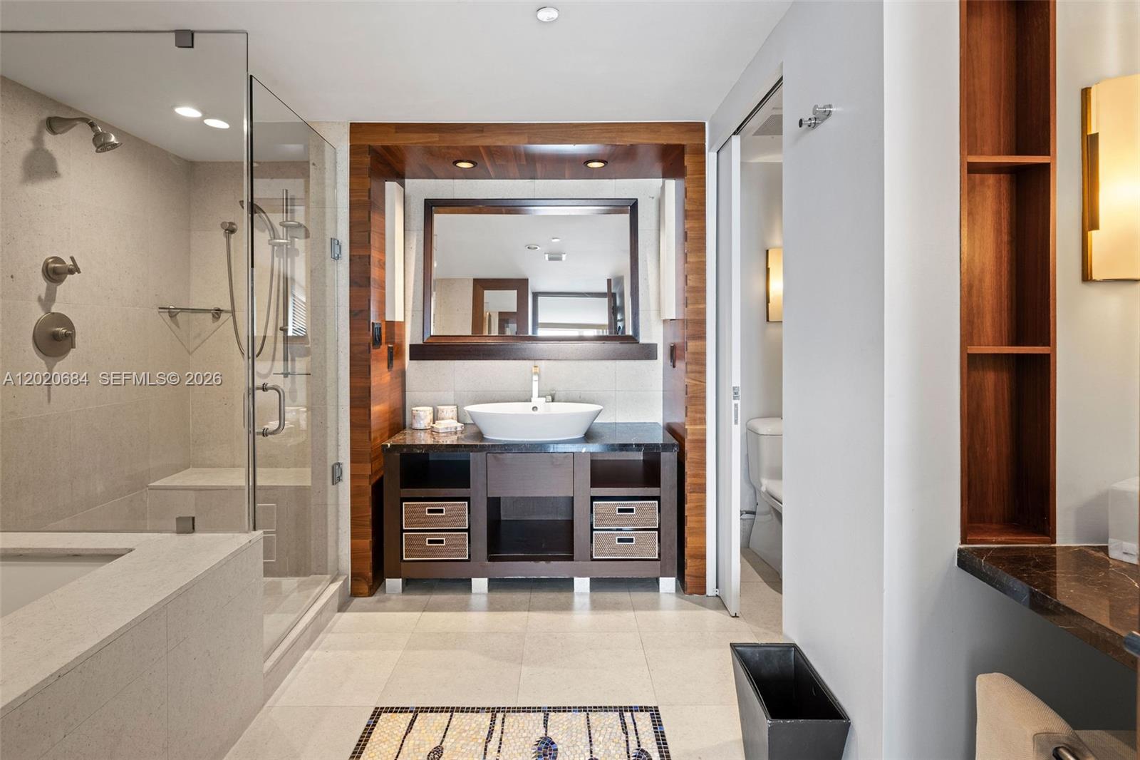 6801 Collins Ave # 417