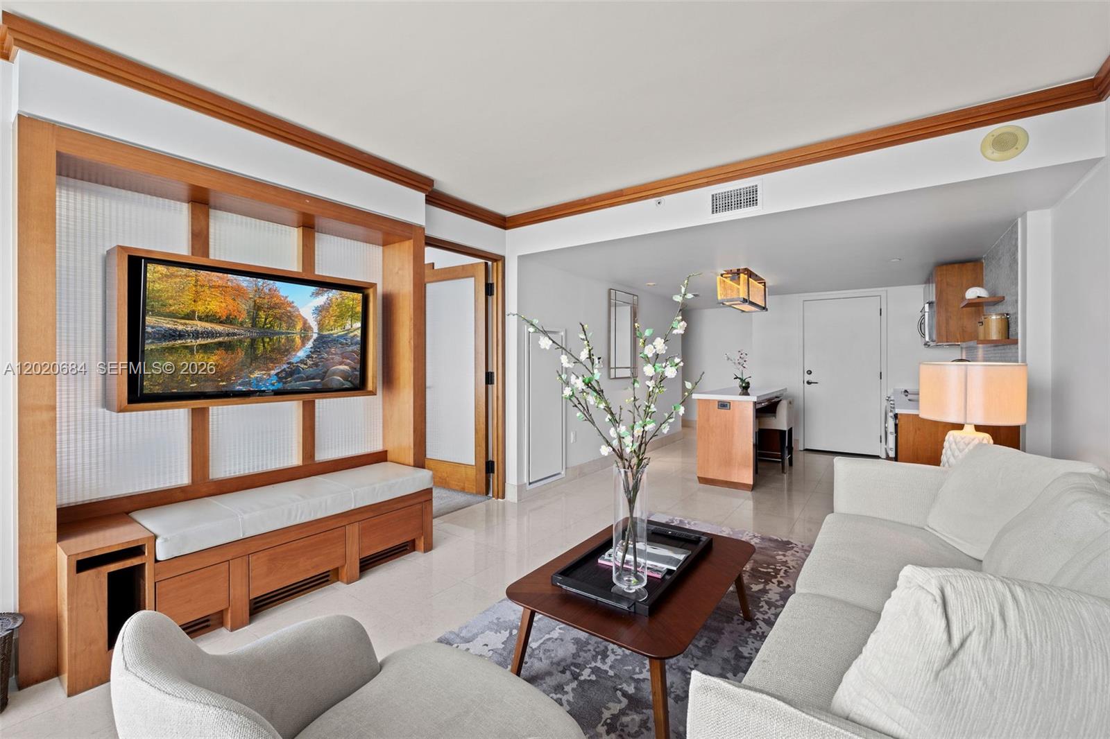 6801 Collins Ave # 417