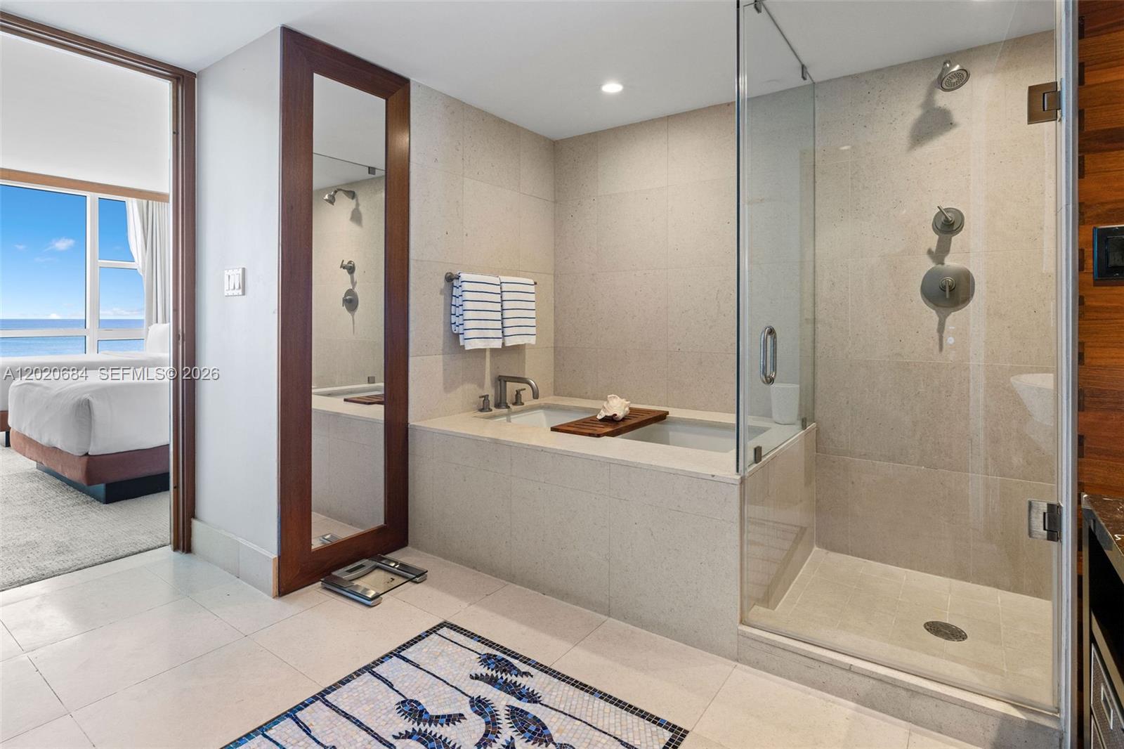 6801 Collins Ave # 417