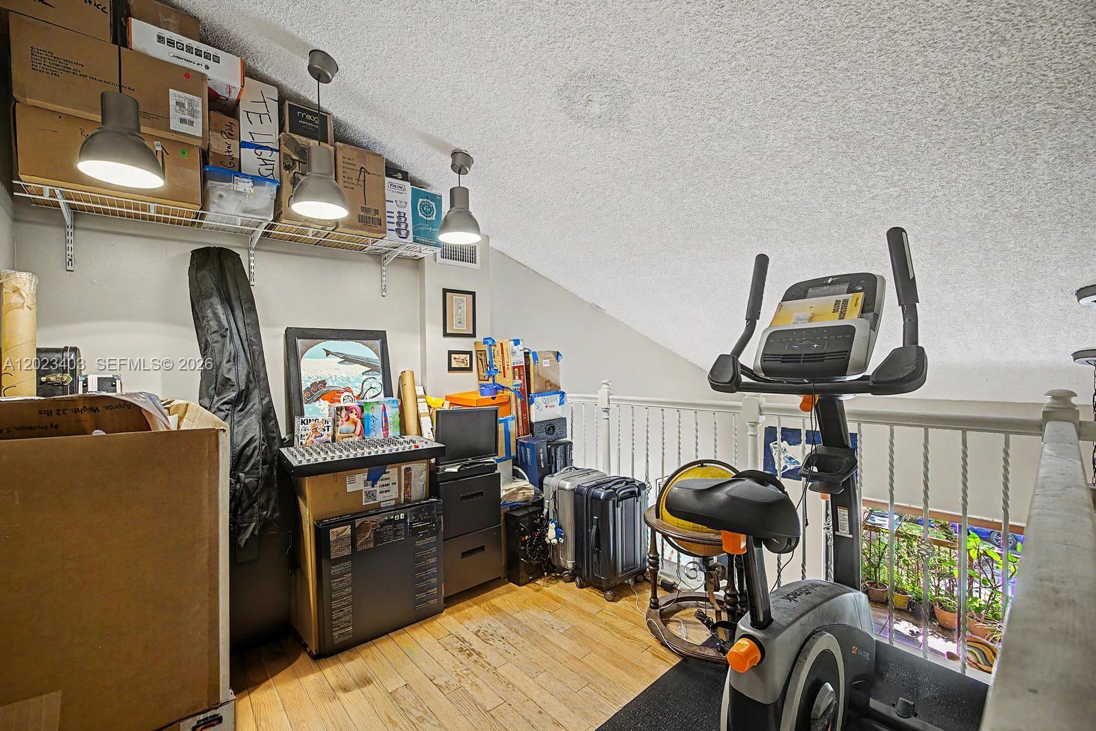 10233 NW 9th St Cir # 1 Unit: 214-1
