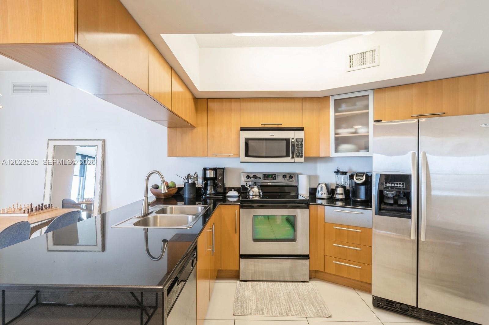 1750 N Bayshore Dr # 4702