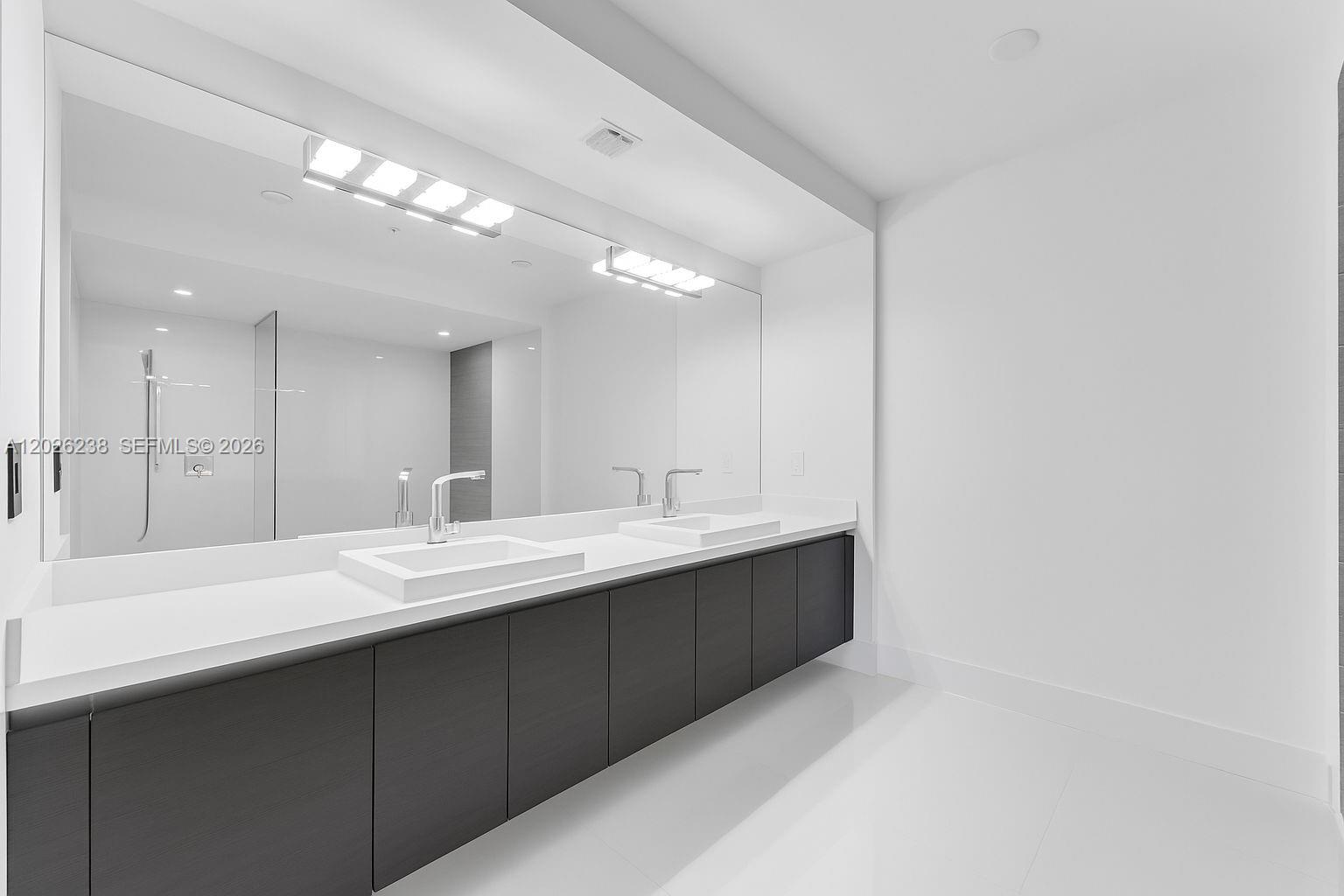 300 Sunny Isles Blvd # 905 Unit: 4-905