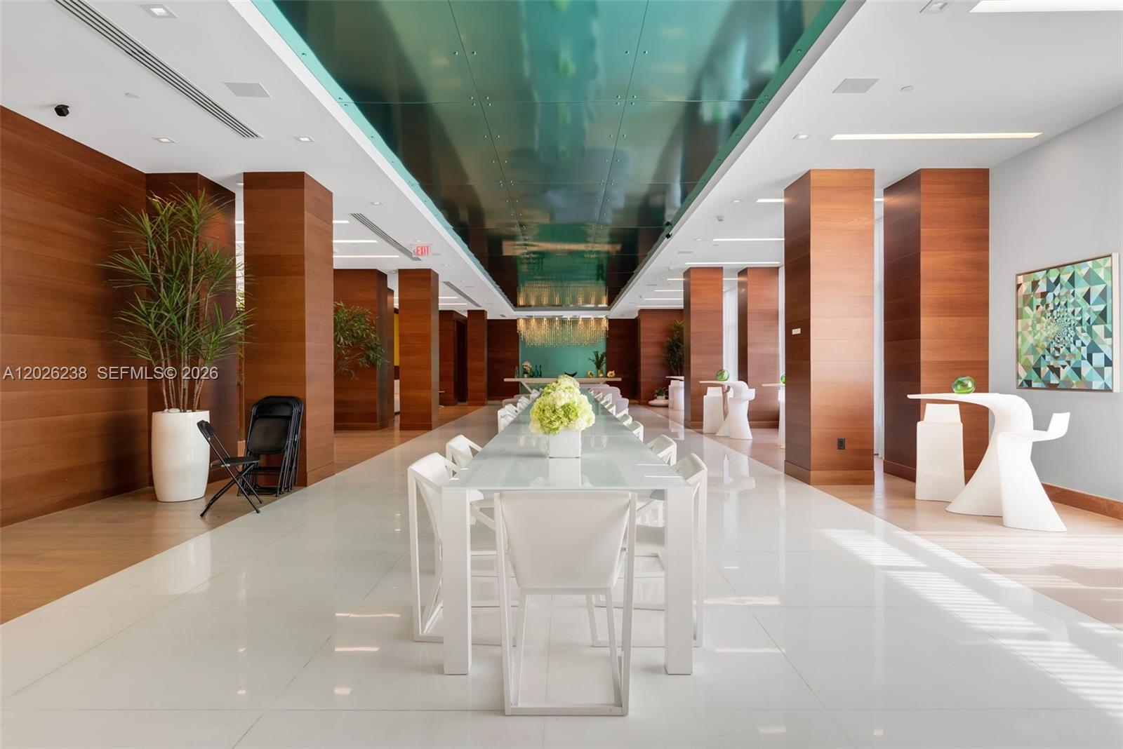 300 Sunny Isles Blvd # 905 Unit: 4-905