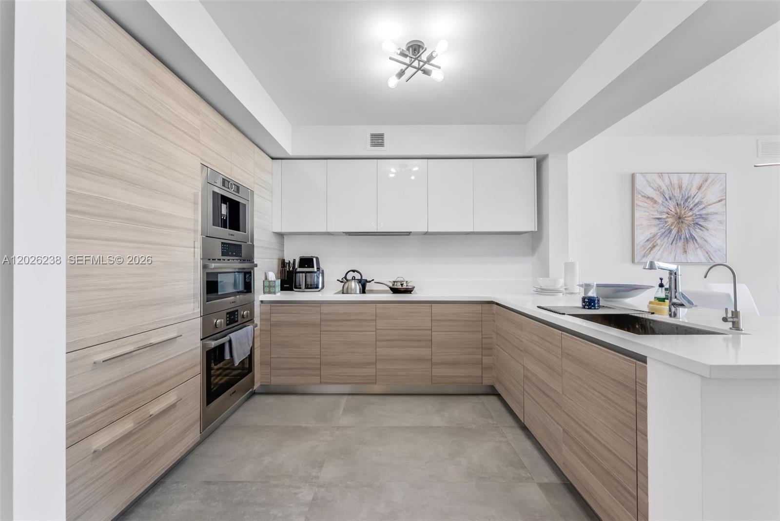 300 Sunny Isles Blvd # 905 Unit: 4-905