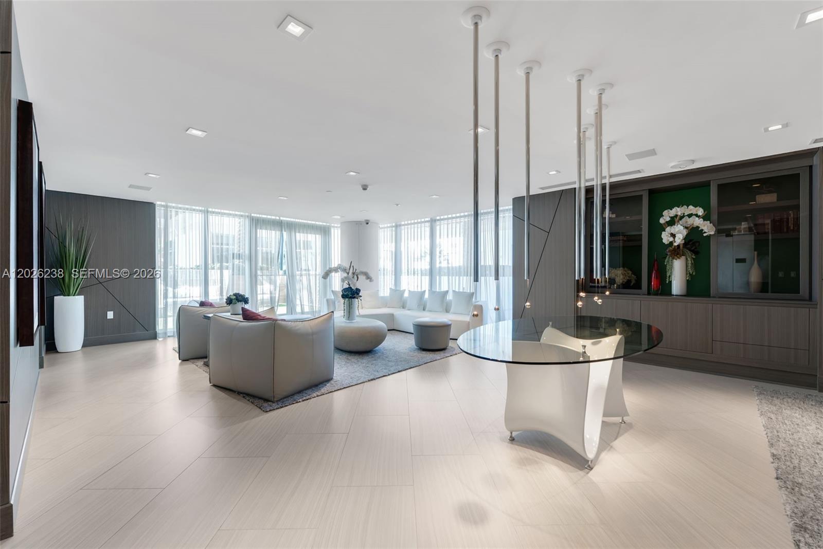 300 Sunny Isles Blvd # 905 Unit: 4-905