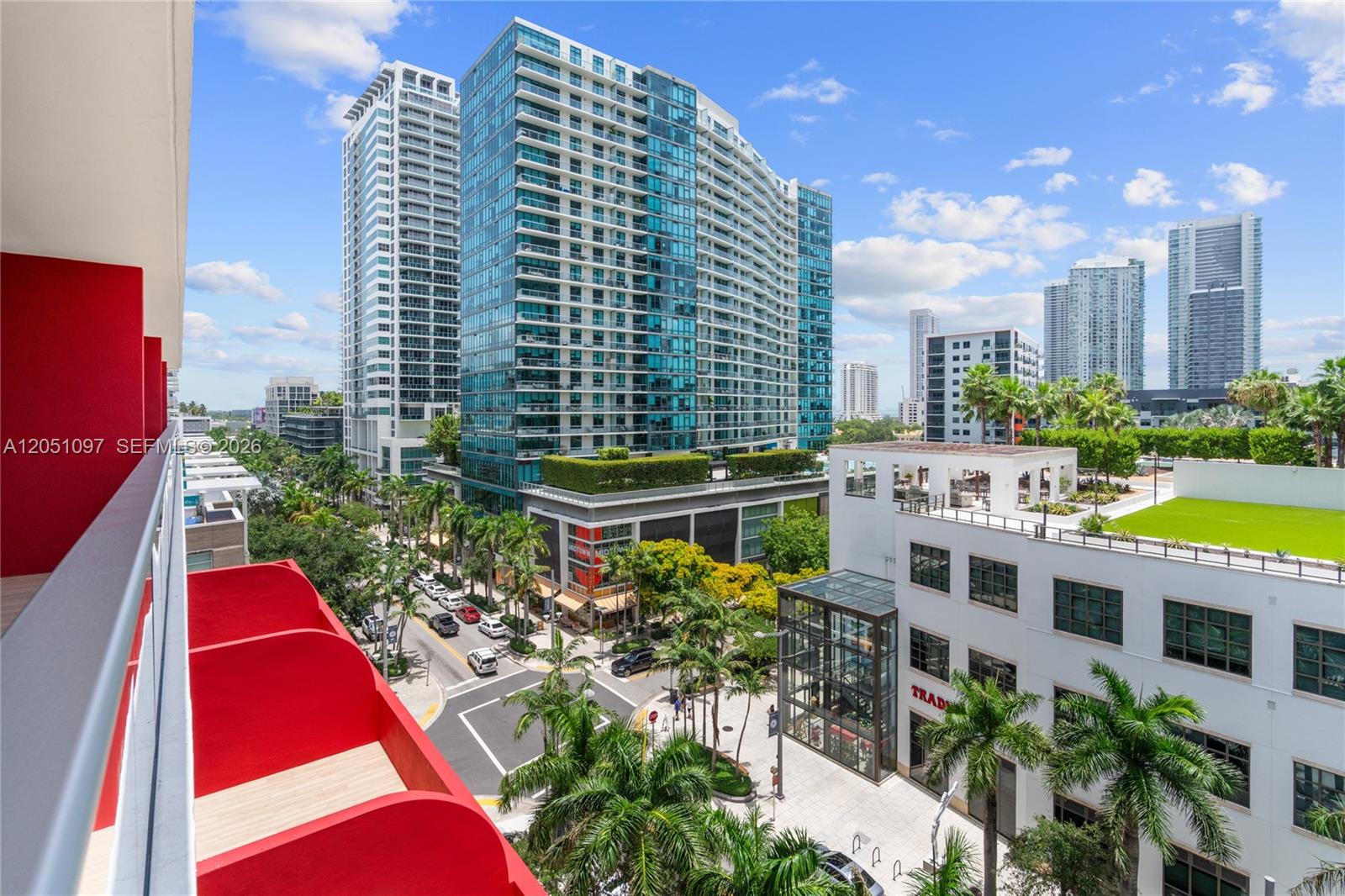 90 NE 32nd St # 808