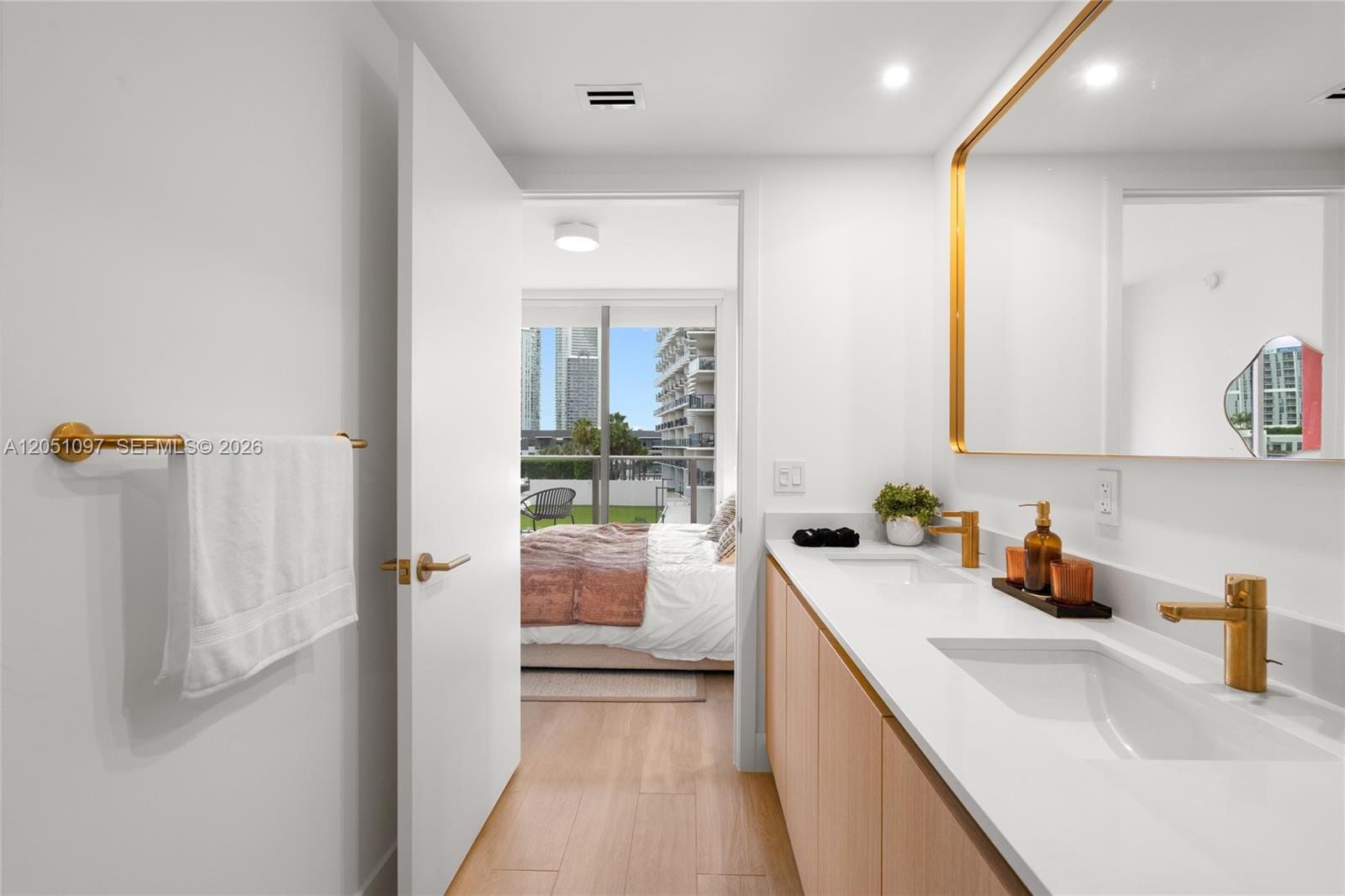 90 NE 32nd St # 808