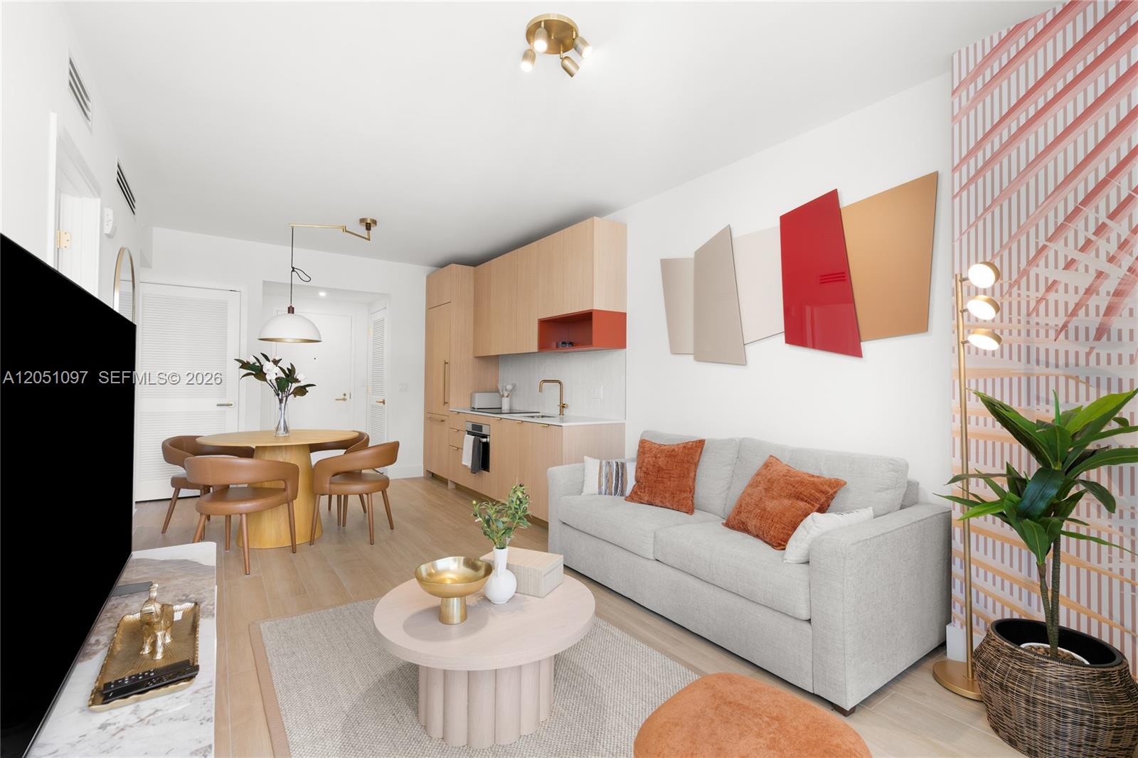 90 NE 32nd St # 808