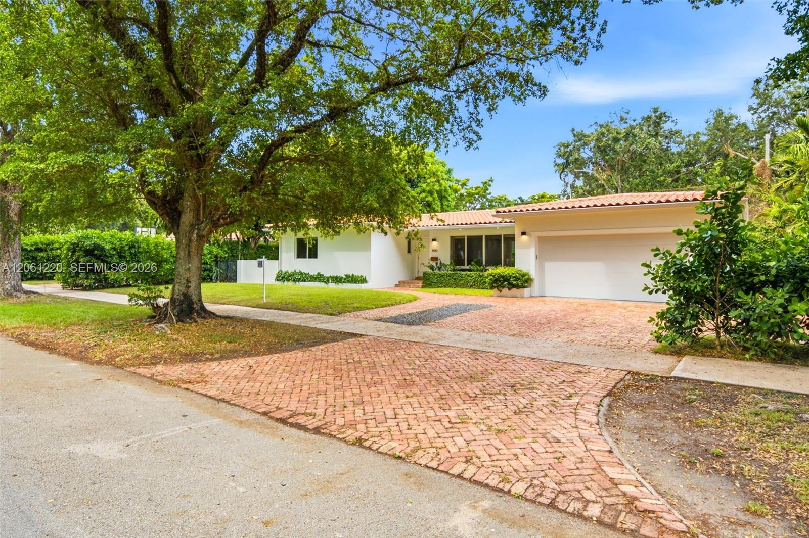 5510 Orduna Dr