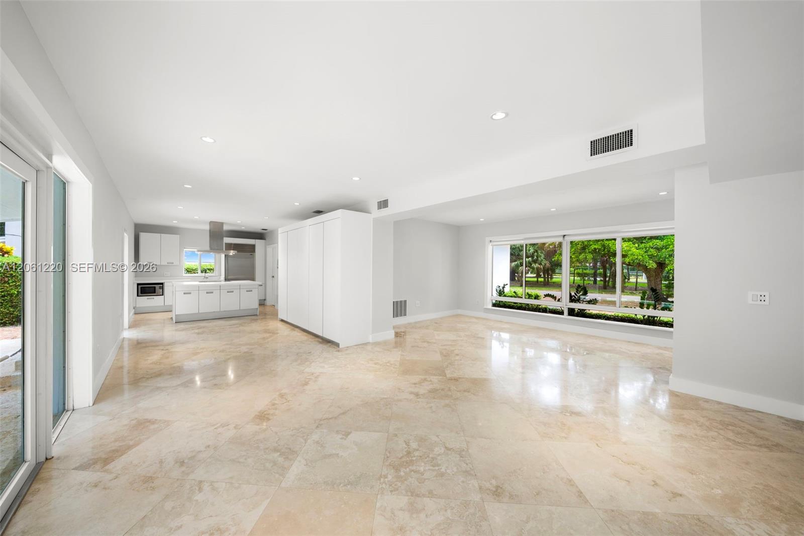 5510 Orduna Dr