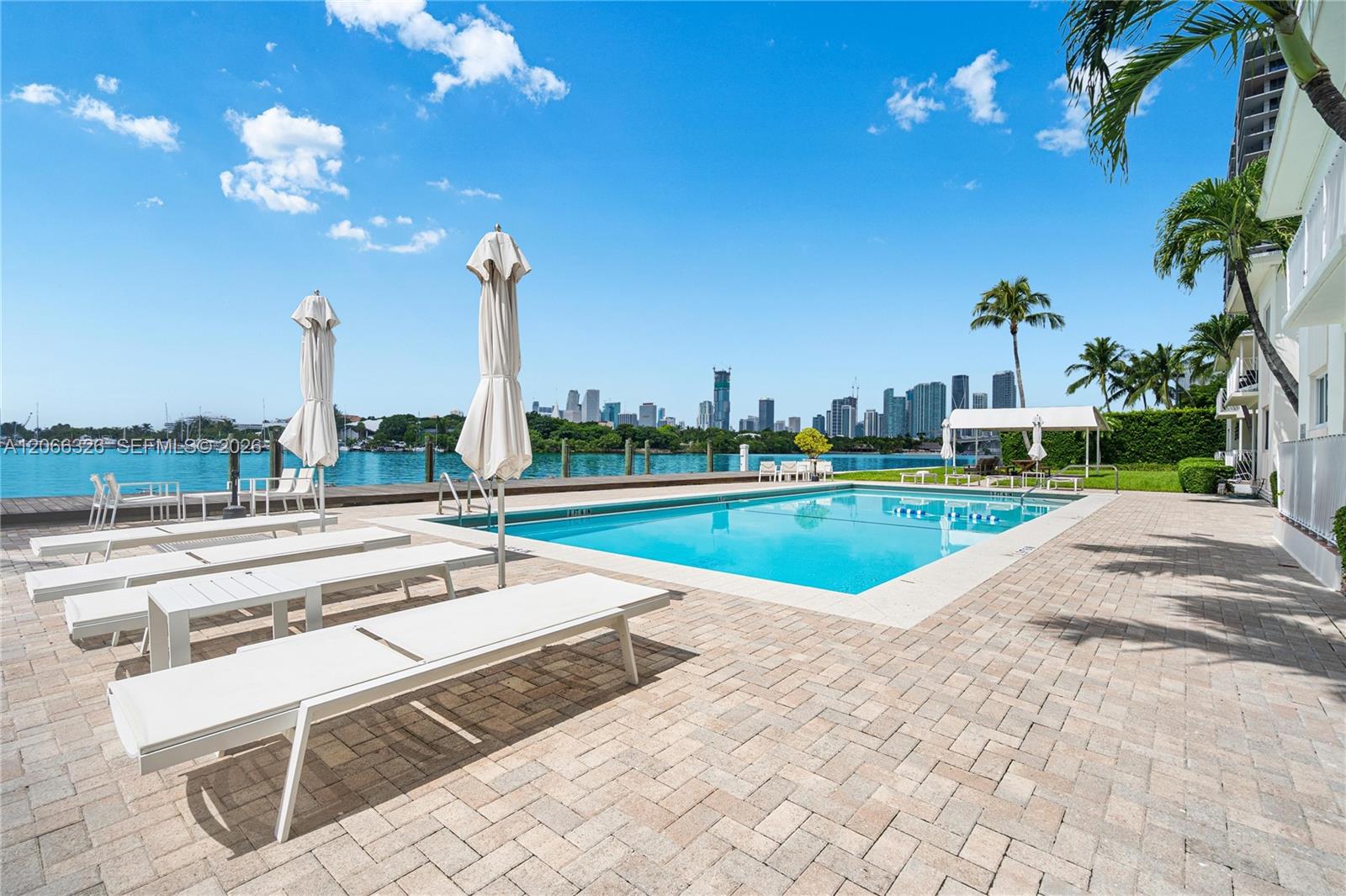 1120 Venetian Way # 1C